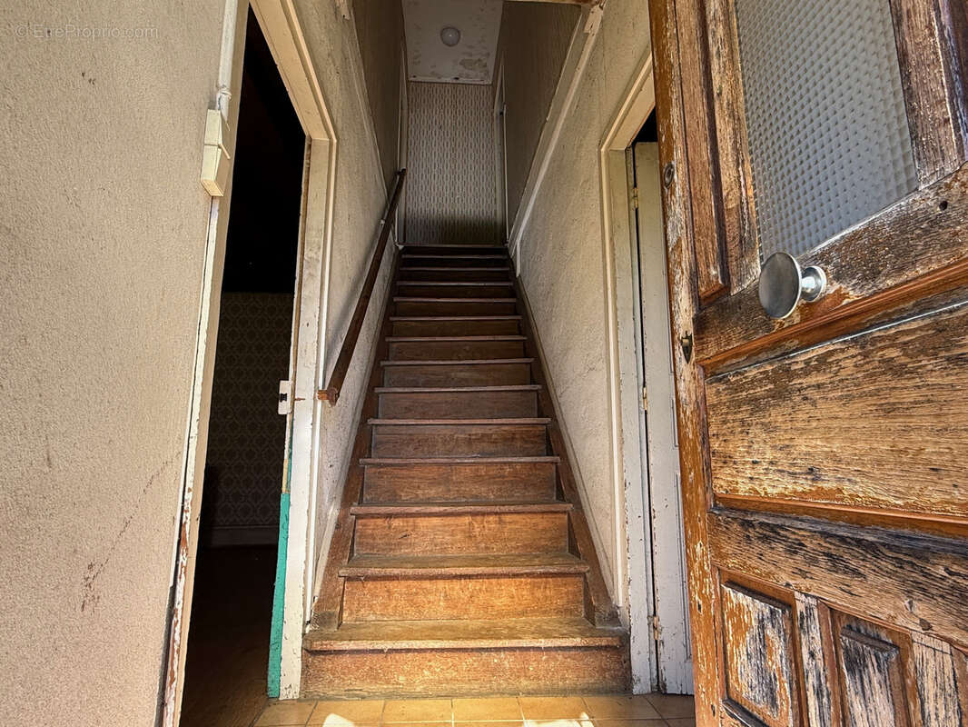 Maison à BUSSIERES