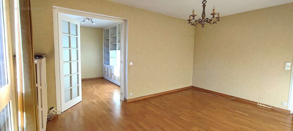 Appartement à SAINT-JULIEN-EN-GENEVOIS