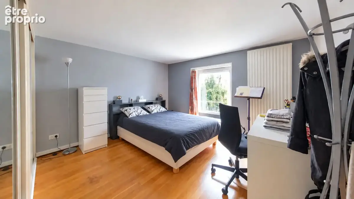 Maison familiale 8 pièces de 191 m2 à vendre au Rond-Point de Vannes - photo 7