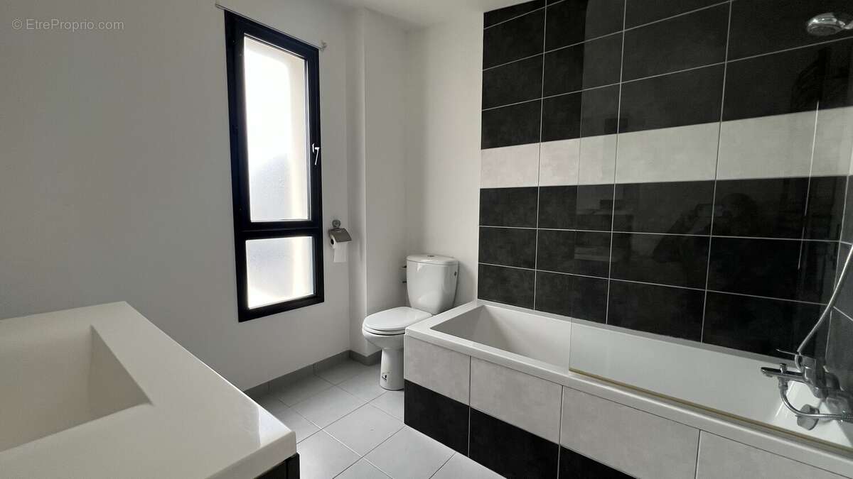 Maison à TREILLIERES