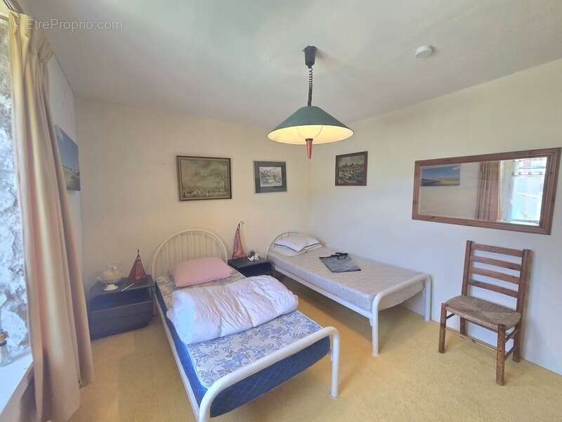 Maison de village à vendre en exclusivité 4 chambres, grange et jardin REVILLE AUX BOIS (55150) - photo 10