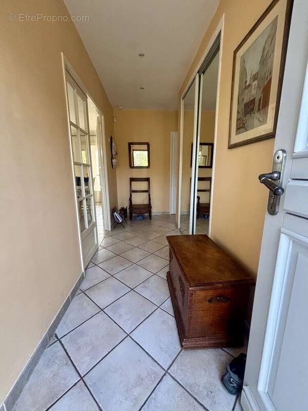 Maison à TOURRETTES