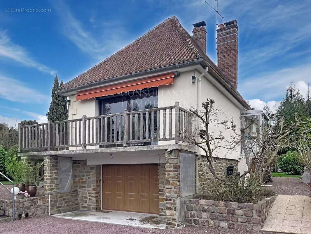 Maison à SAINT-MARTIN-AUX-CHARTRAINS
