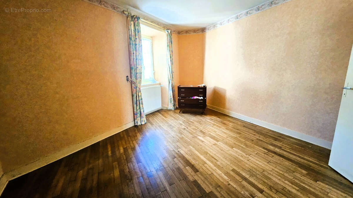 Maison à NEXON
