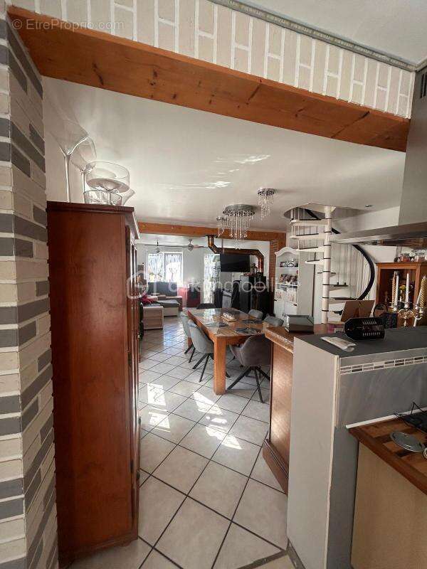 À vendre – Ancienne longère de 105 m² sur 966 m² de terrain – Secteur recherché de Saint-Léonard - photo 7