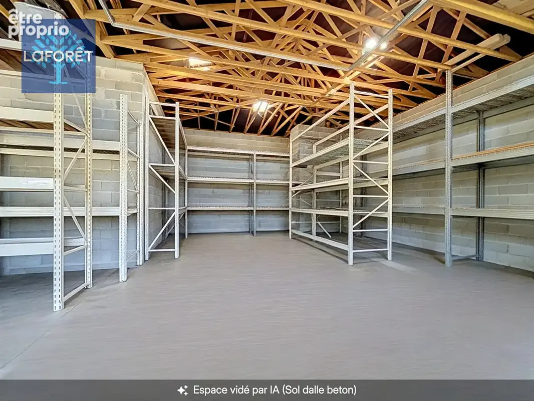 Entrepôt récent de 105 m² sur terrain de 1 009 m² - Secteur La Mouche - photo 4