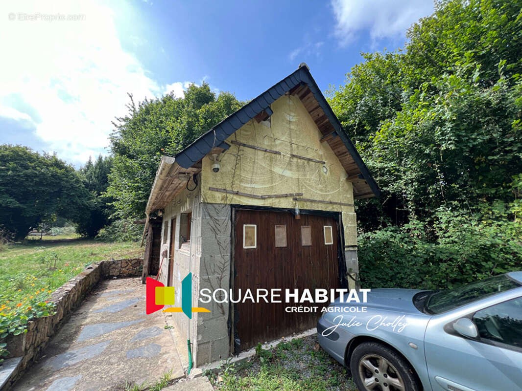 Terrain à BOUILLE-MENARD