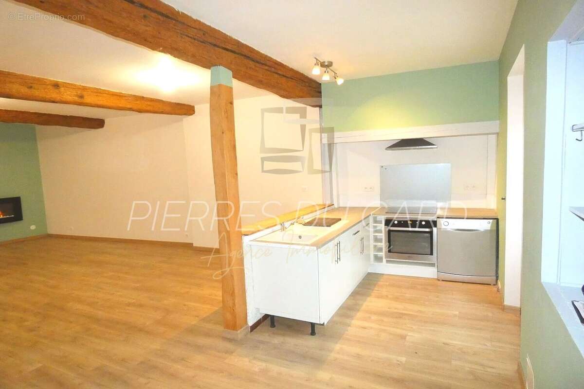 Maison à ROCHEFORT-DU-GARD