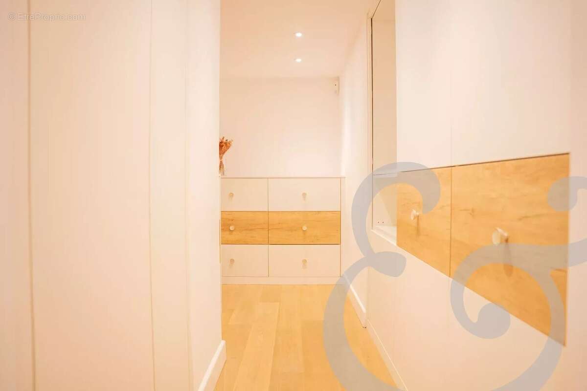 Maison à MAS-BLANC-DES-ALPILLES