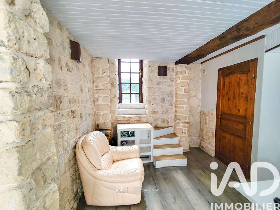 Photo 6 - Maison à JUZIERS