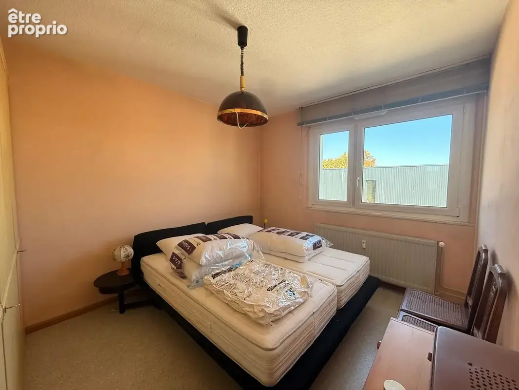 À vendre   Duplex rare de 169 m2 avec deux espaces de vie, balcons et trois stationnements   Saint-Louis - photo 5