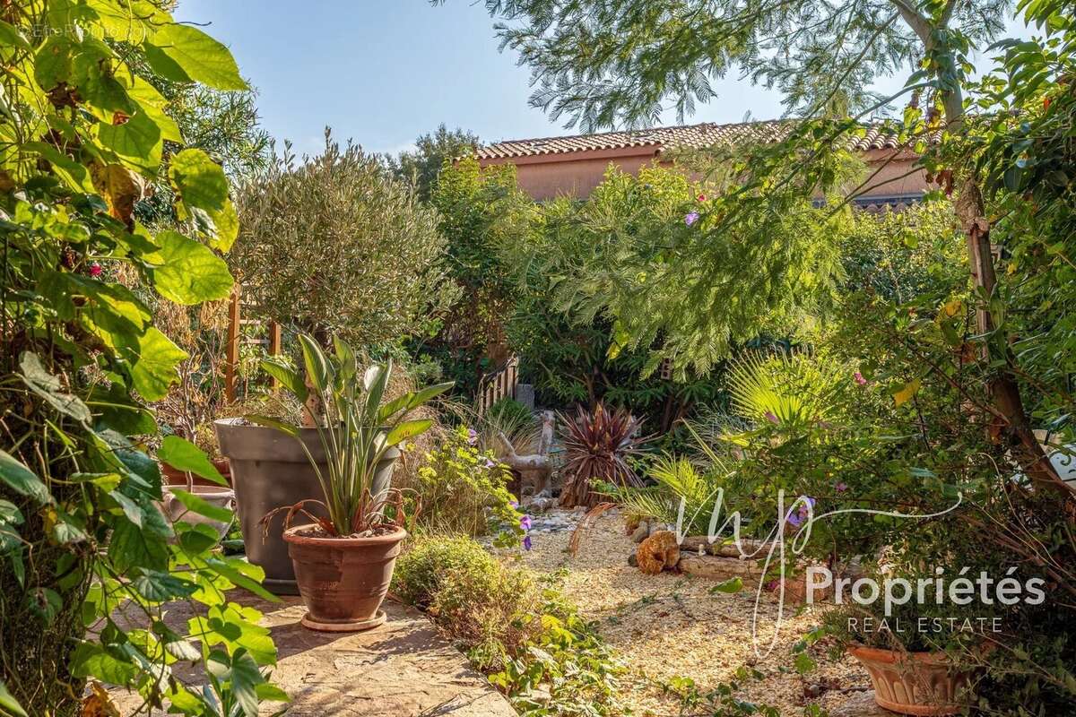 Appartement à RAYOL-CANADEL-SUR-MER