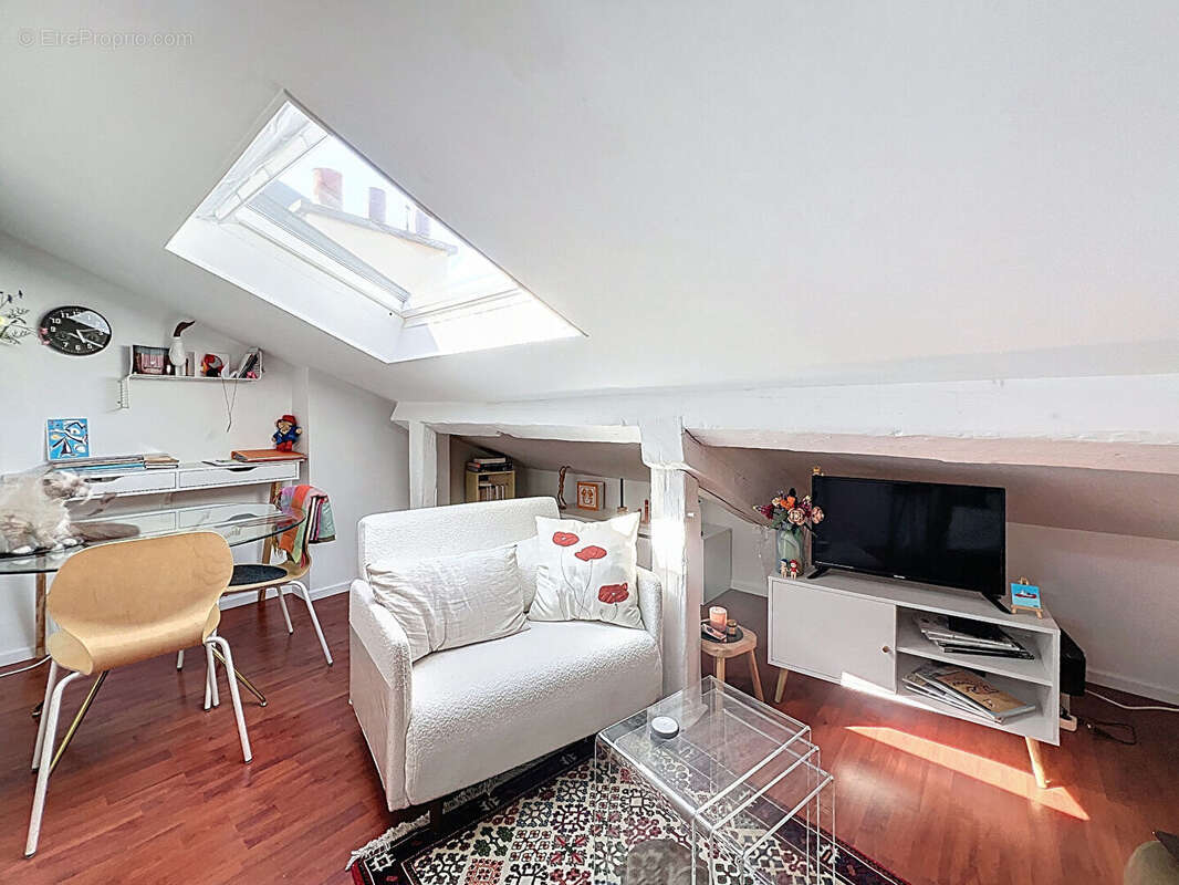 Appartement à SURESNES