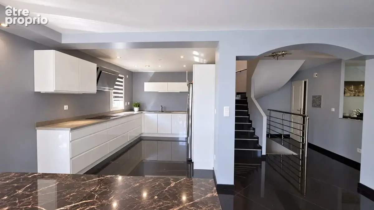 Appartement à vendre 5 pièces MAGLAND (74) - photo 4