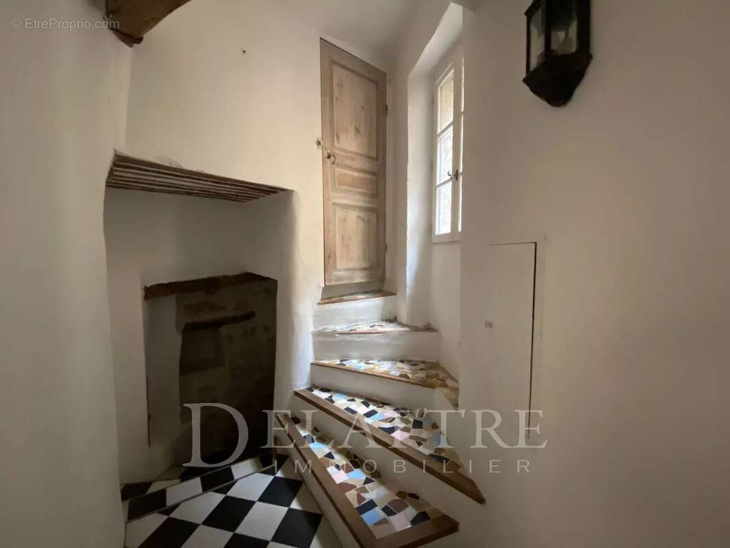 Appartement à LE BAR-SUR-LOUP