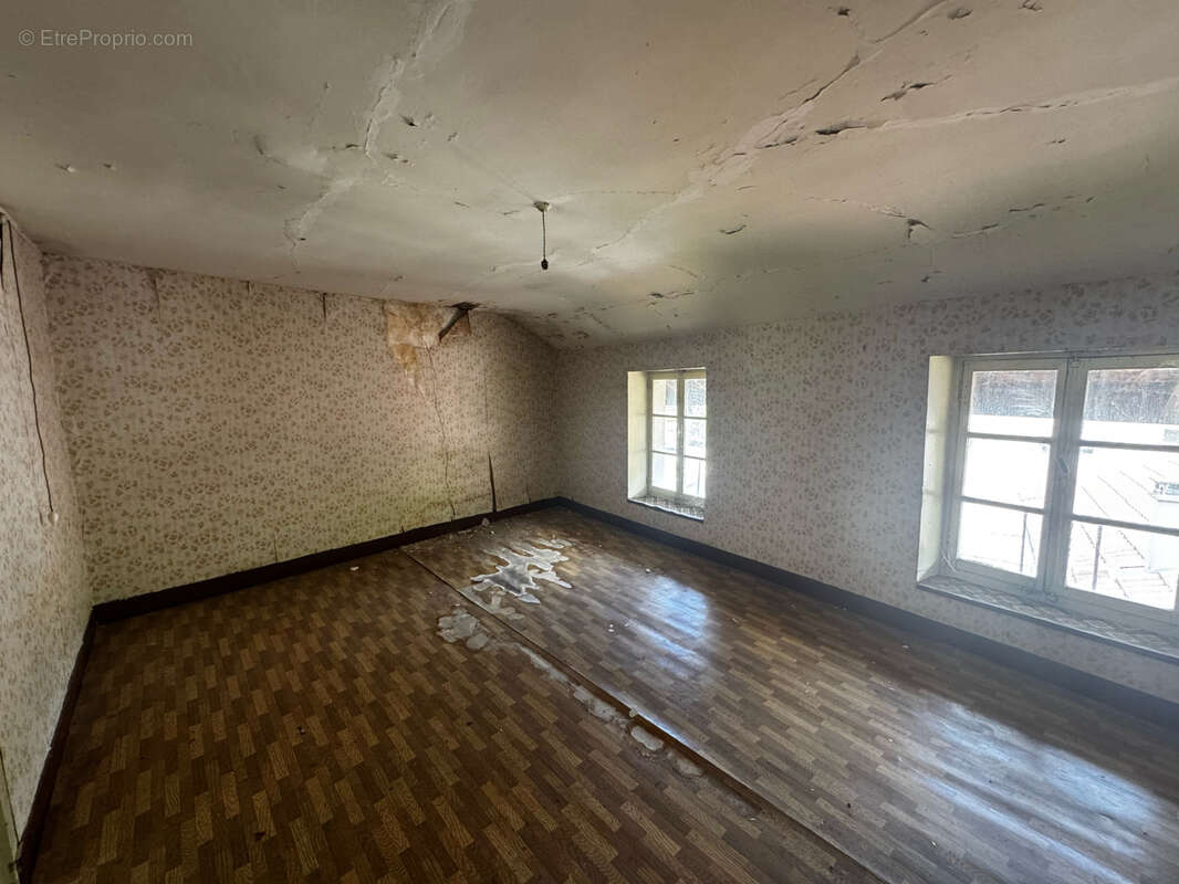 Appartement à BOURG-ARGENTAL