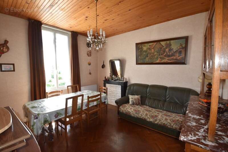 Appartement à CERCY-LA-TOUR