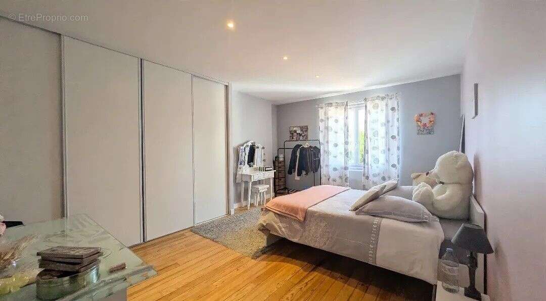 Maison en pierre à vendre avec garage - photo 8