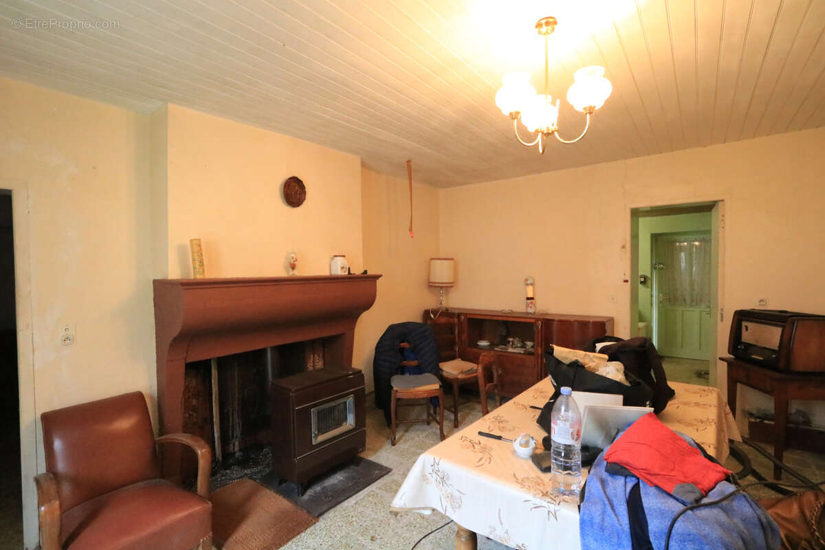 Maison à SENNEVOY-LE-BAS