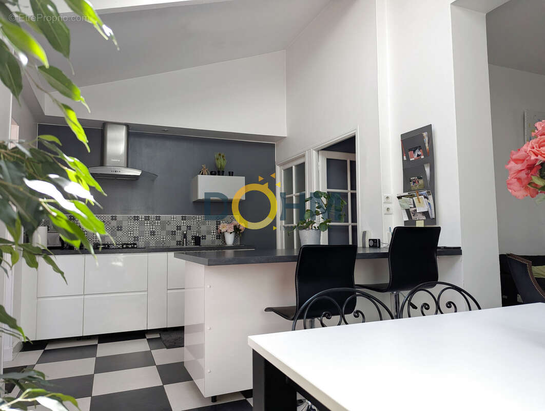 Coup de coeur assuré ! maison de caractère entièrement rénovée. - photo 4