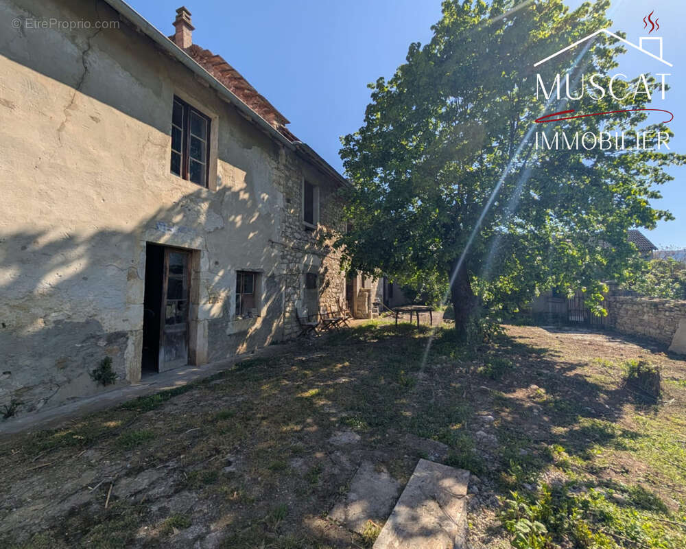 Maison à BREGNIER-CORDON