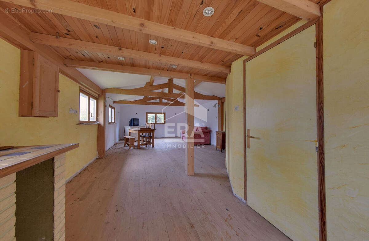 Maison à CONCHIL-LE-TEMPLE