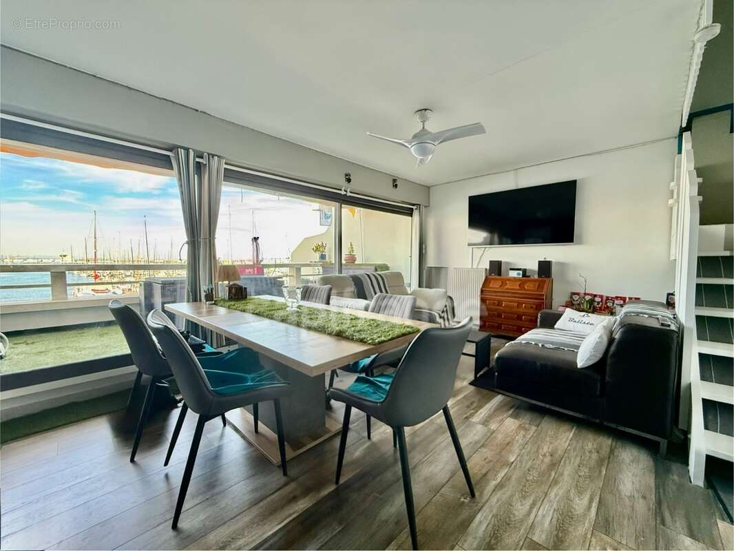 Appartement en Marina ,45 m2 + 14m2 de terrasse ,Port Camargue vue exceptionnelle - photo 6