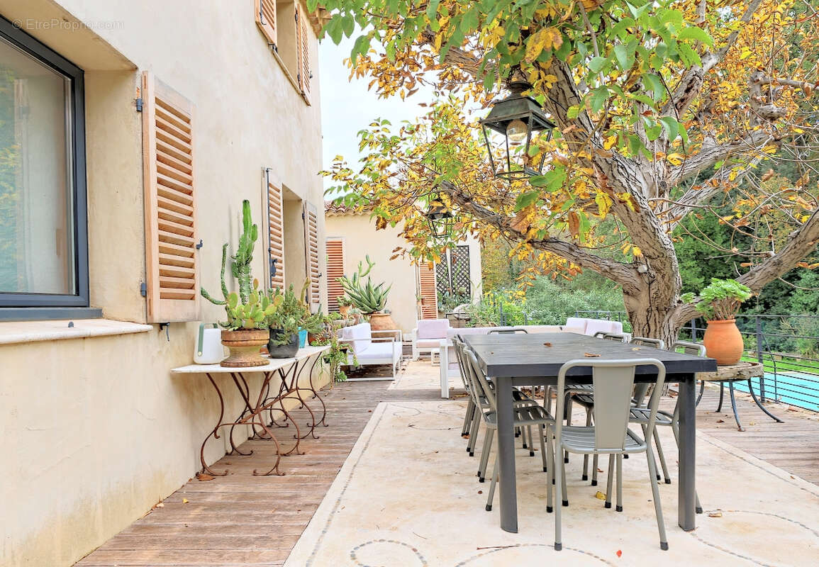 Maison à LE CASTELLET