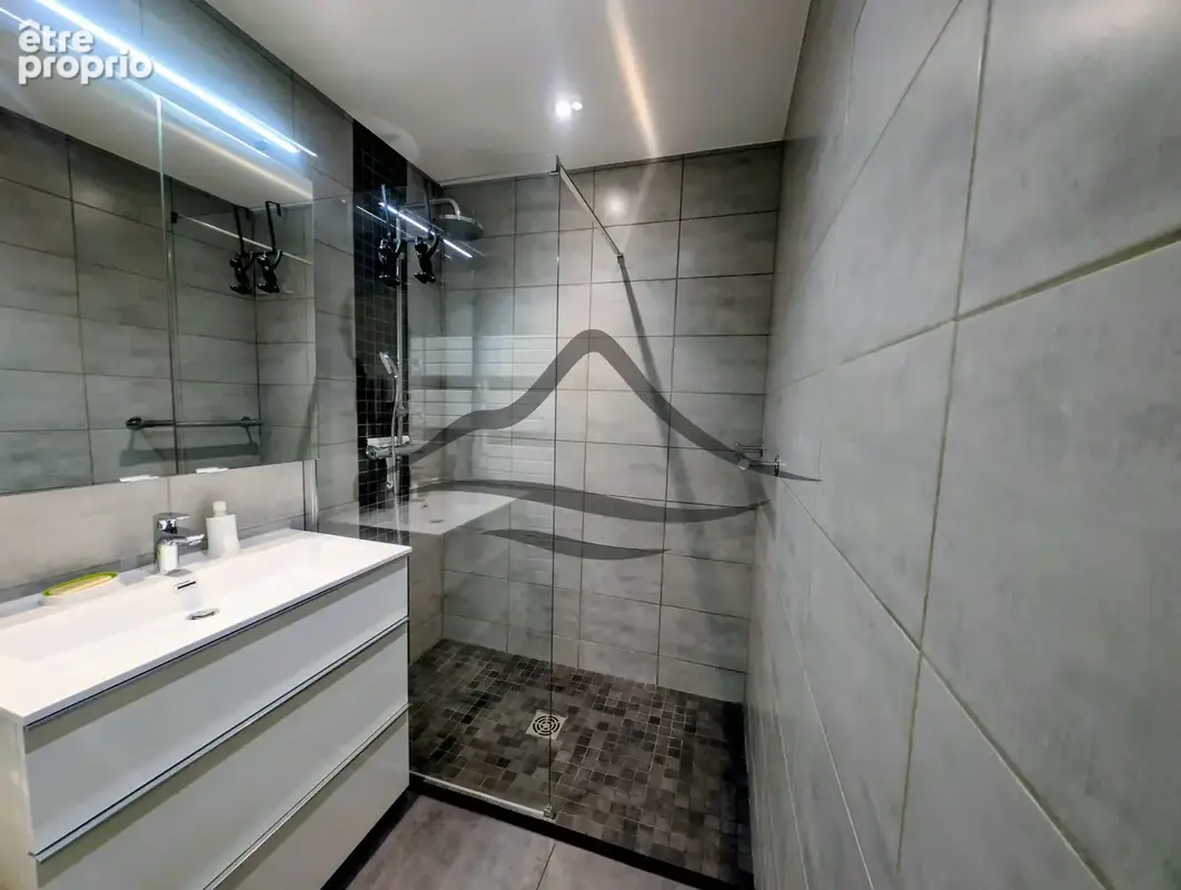 À VENDRE   Appartement T2 de 50 m2 entièrement rénové   Chambéry - photo 5