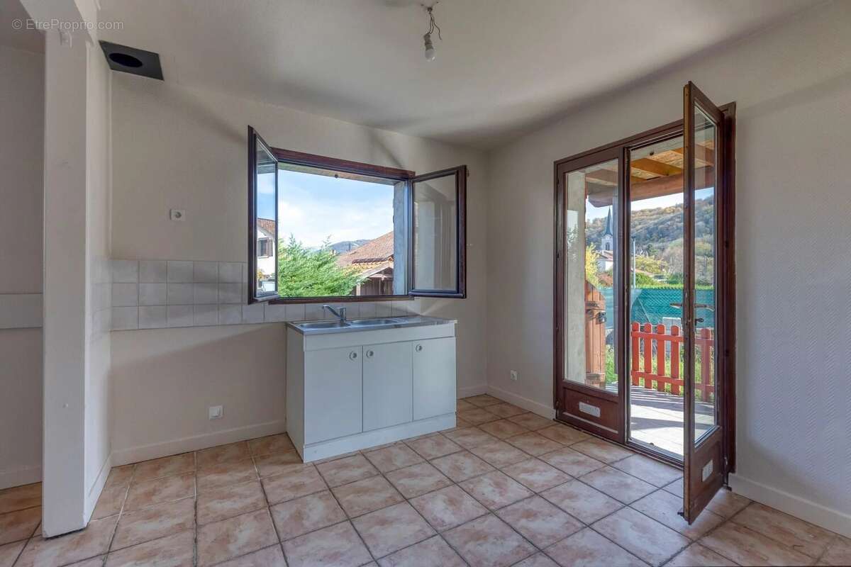 Maison à ECHIROLLES