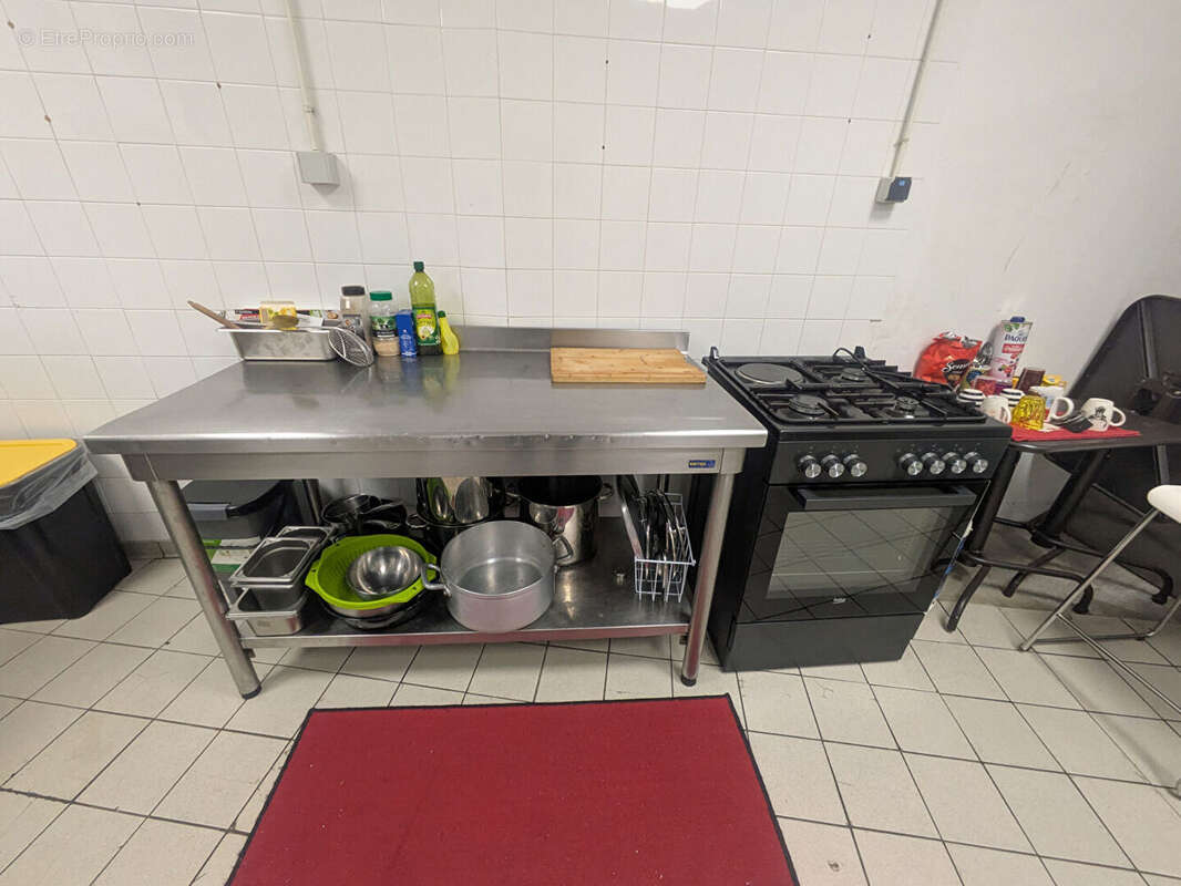 Commerce à FOUGERES