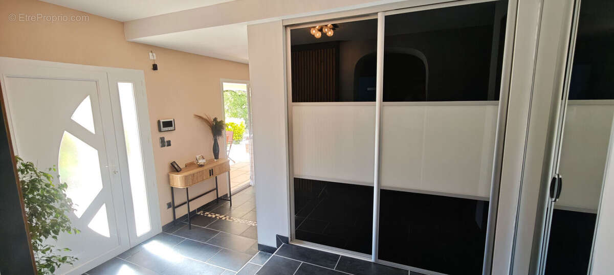Villa contemporaine de prestige T5 Vue panoramique et piscine - photo 10