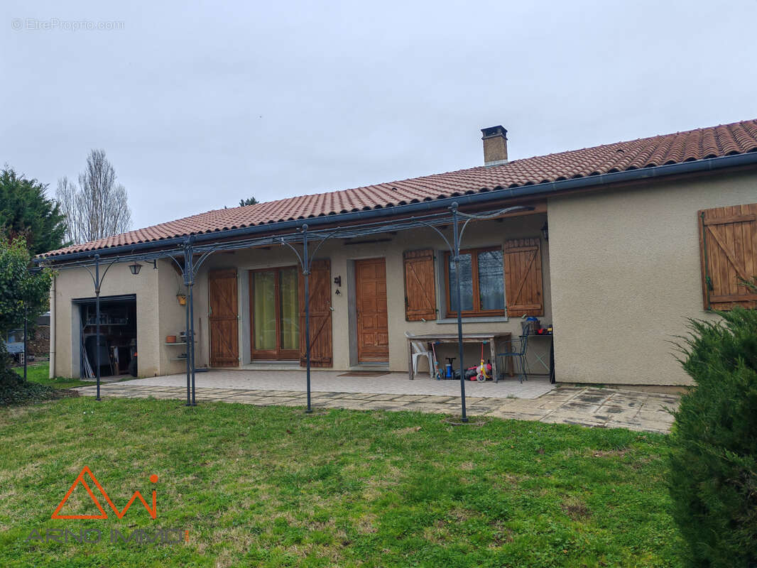 Maison à LISLE-SUR-TARN