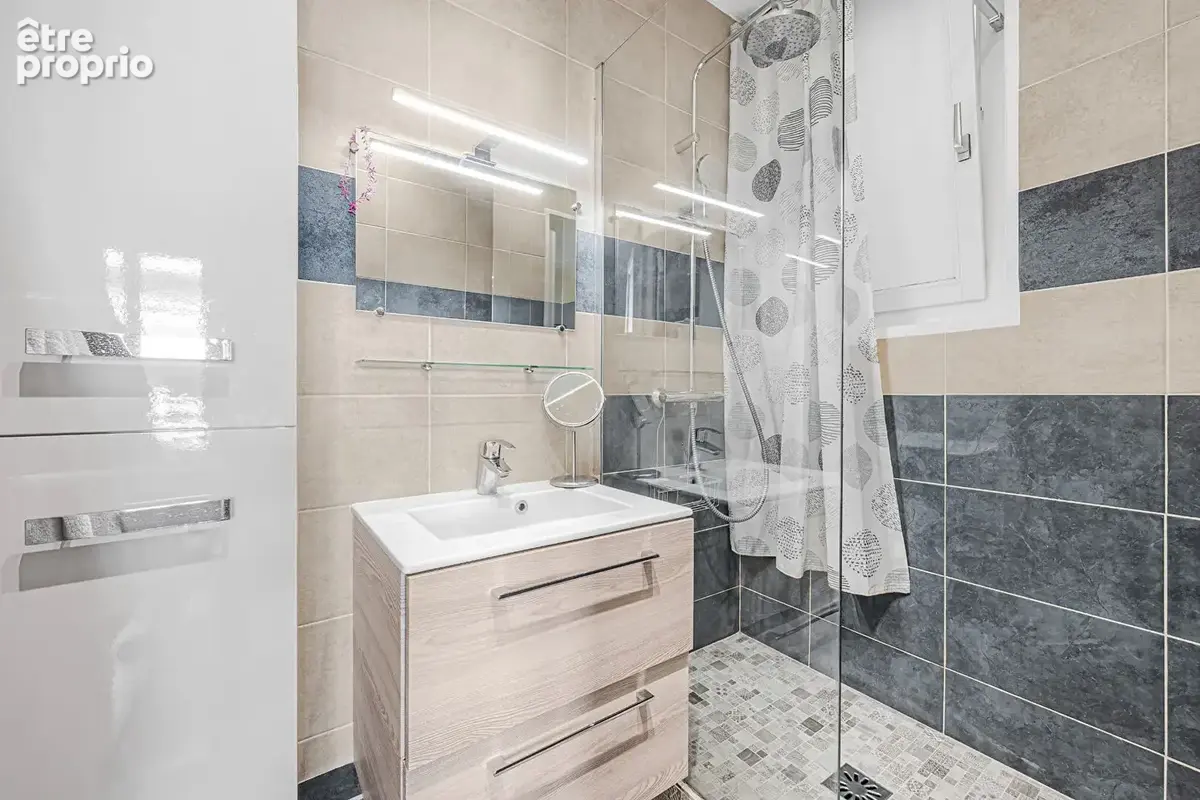 Appartement Paris 3 pièces - photo 10