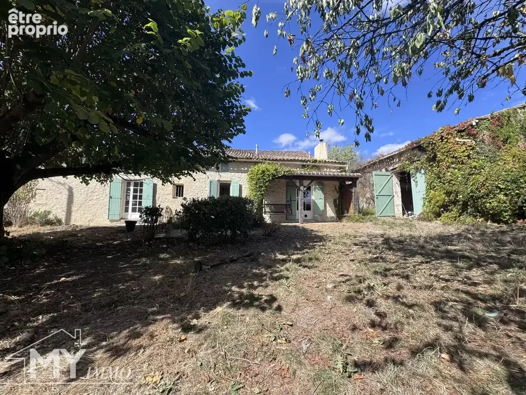 SAINT MÉARD DE GURÇON – Maison en pierre avec grange - photo 12