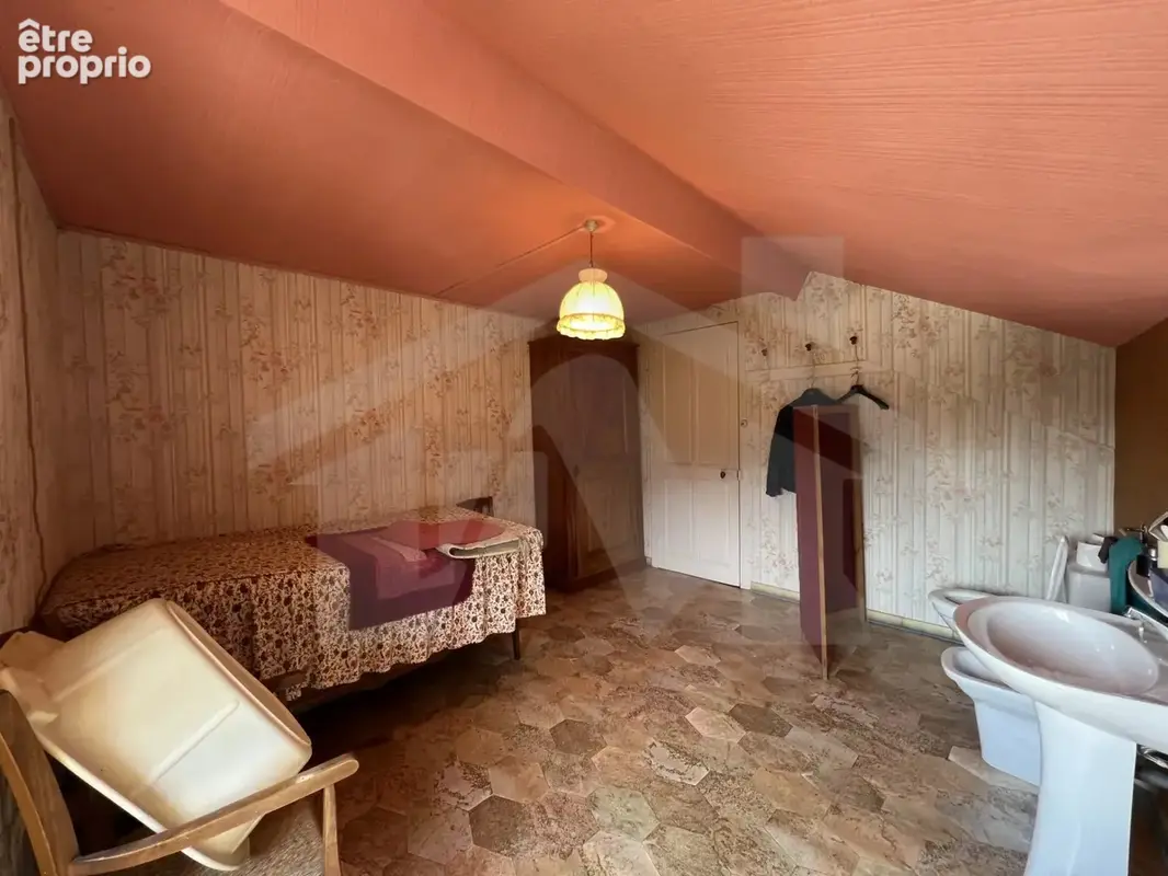 Maison de caractère à rénover + terrain constructible -- Sain - photo 16