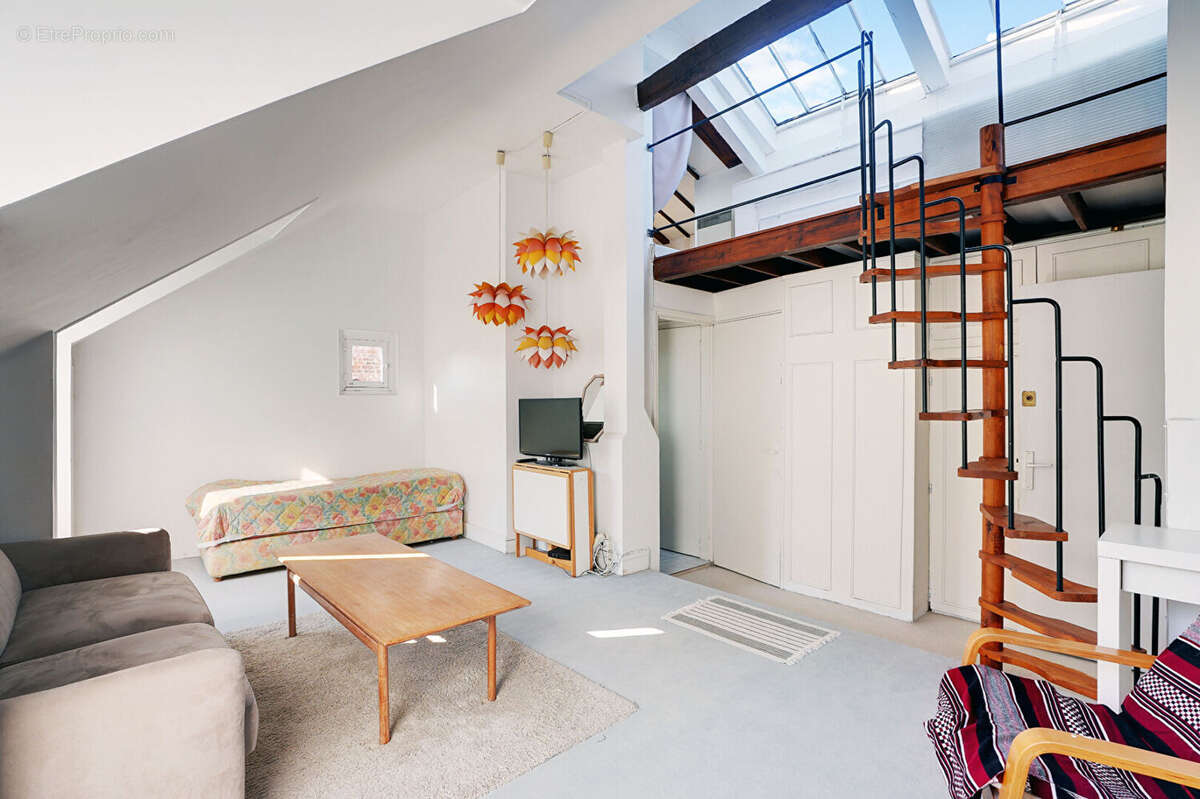 Appartement à PARIS-18E