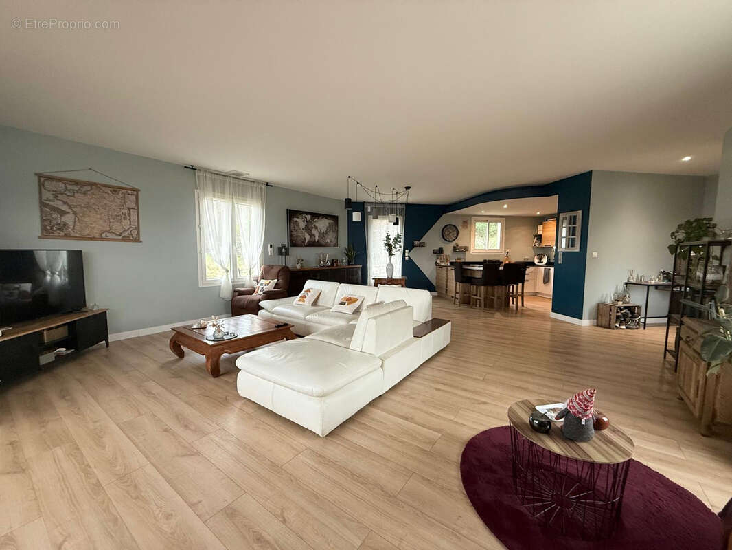 Maison à SAINT-SULPICE-SUR-LEZE