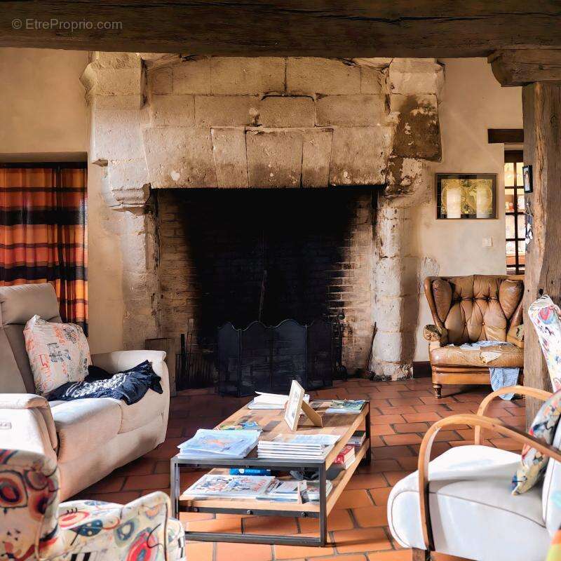 Maison à NEUILLE-PONT-PIERRE