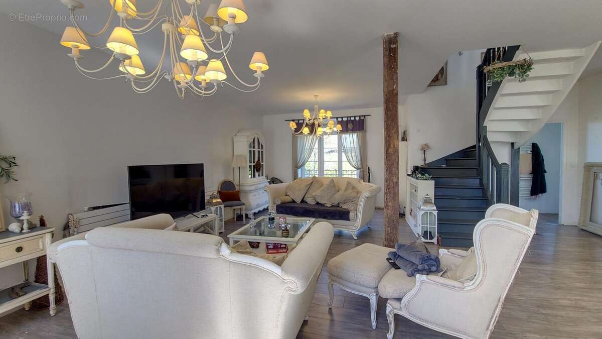 Dijon Est, Maison de caractère de 238 m², 4 chambres et terrain de 2857 m² - photo 40