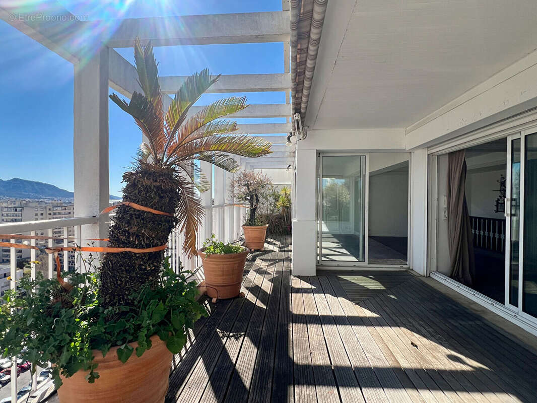 Appartement à MARSEILLE-8E