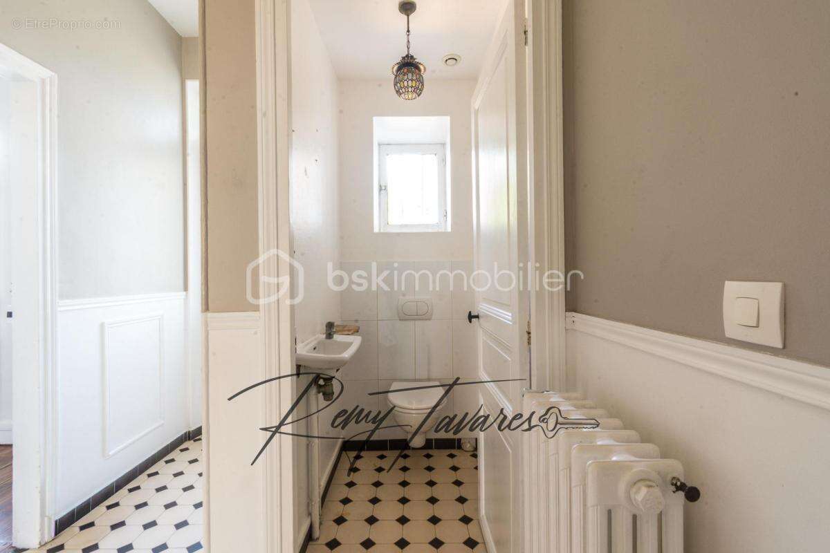 EXCLUSIVITÉ - Elégante Maison en Pierre de Meulière avec Grand Jardin - 5 min à pied de la Gare - photo 12