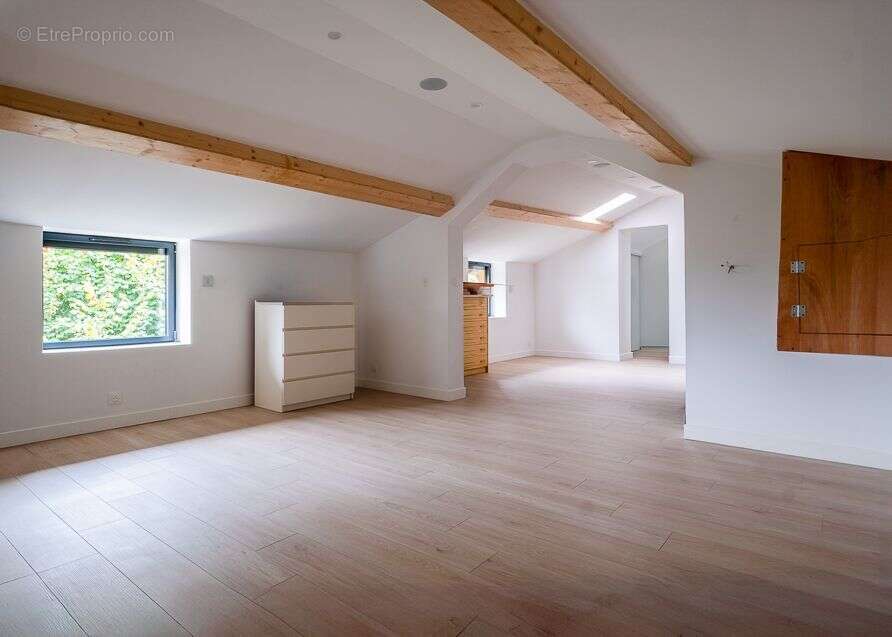 Maison à LIMAS