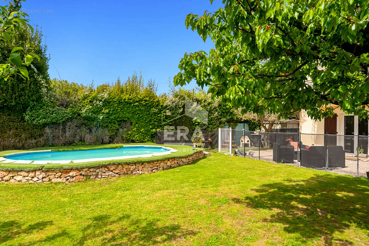 Maison à BOUC-BEL-AIR