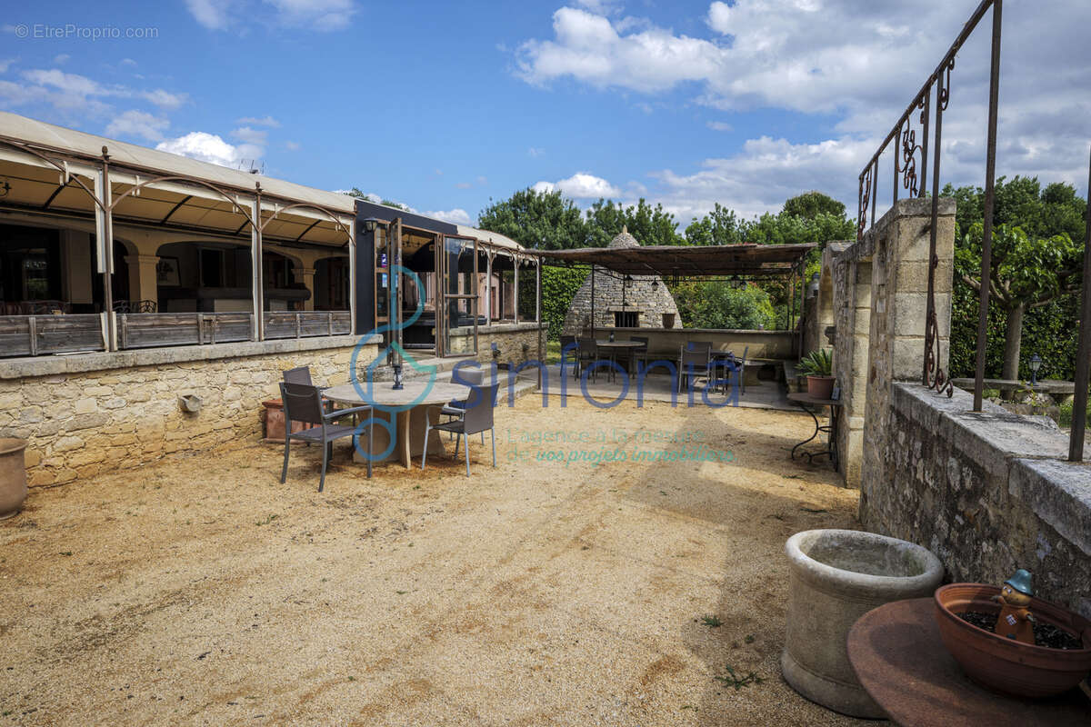 Propriété de caractère avec dépendances et fort potentiel d'exploitation - photo 12