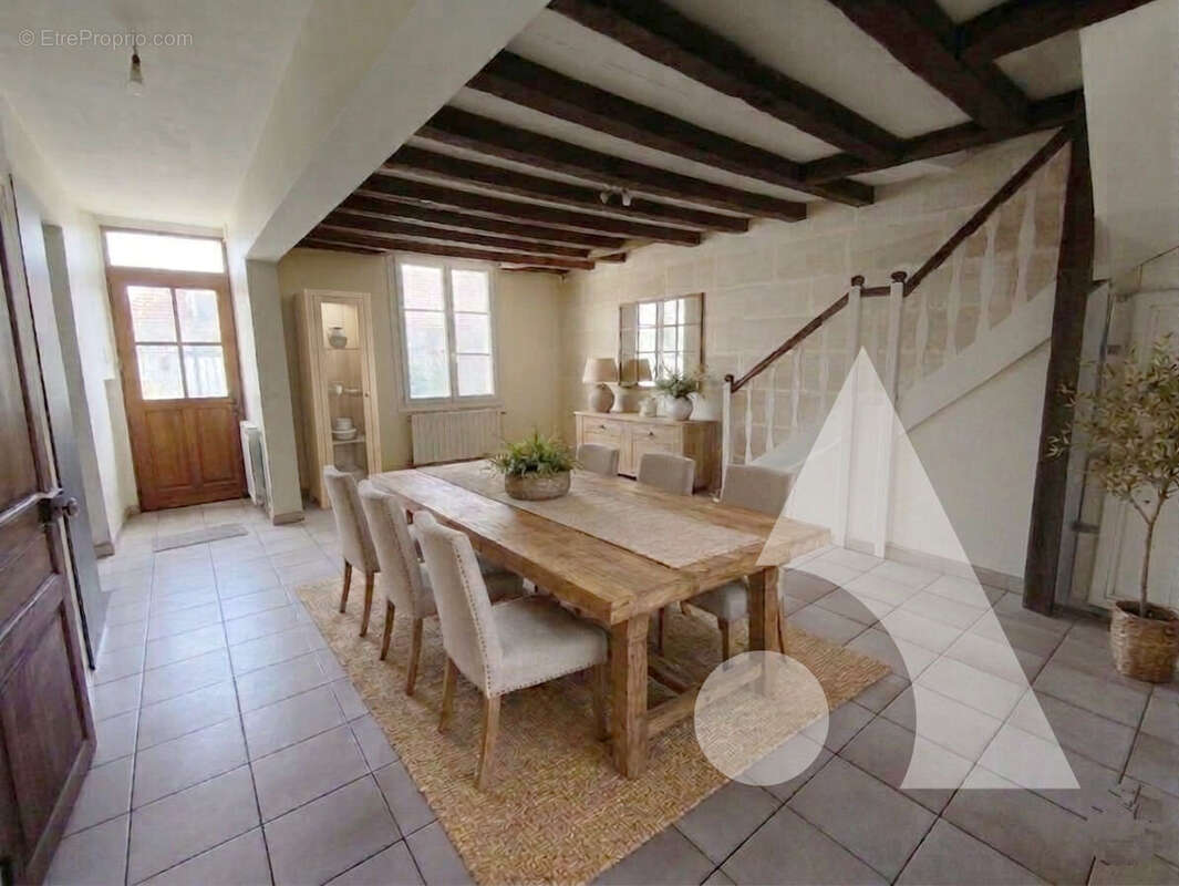 Maison à CREPY-EN-VALOIS