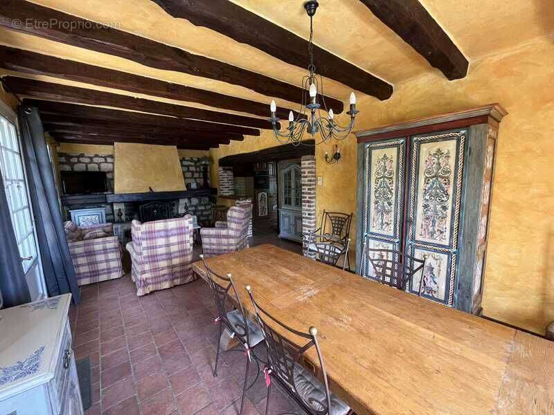 Maison 189 m² à Magny-En-Vexin  - photo 4