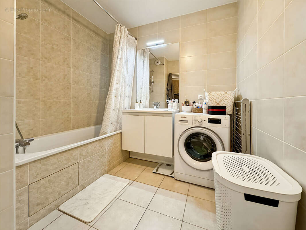 Appartement à NEUILLY-PLAISANCE