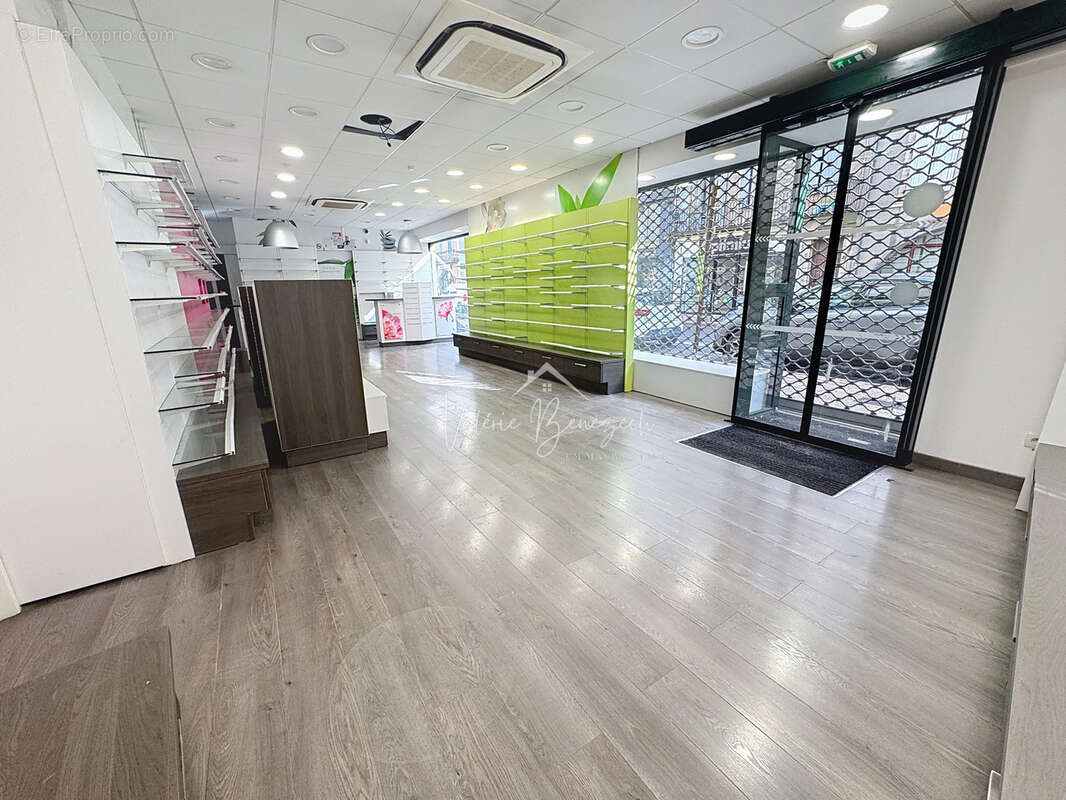 Commerce à SAINT-AFFRIQUE