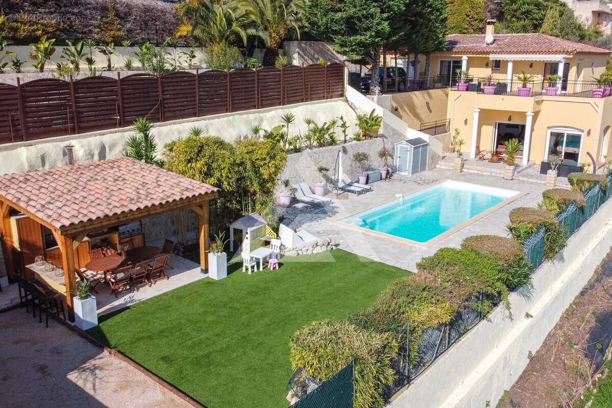 Maison à EZE